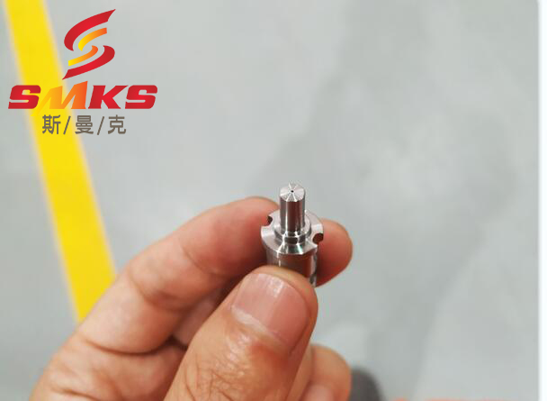 噴嘴微孔拋光及去除毛刺，斯曼克磨粒流像手術(shù)刀一樣精確