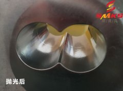 把銹跡斑斑的異形孔拋光成鏡面狀態(tài)！